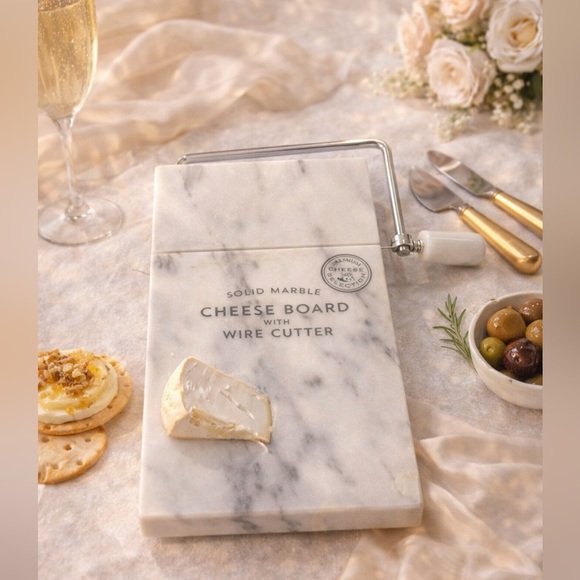 Marble Cheese Board with Wire Cutter - Picture 4 of 14
